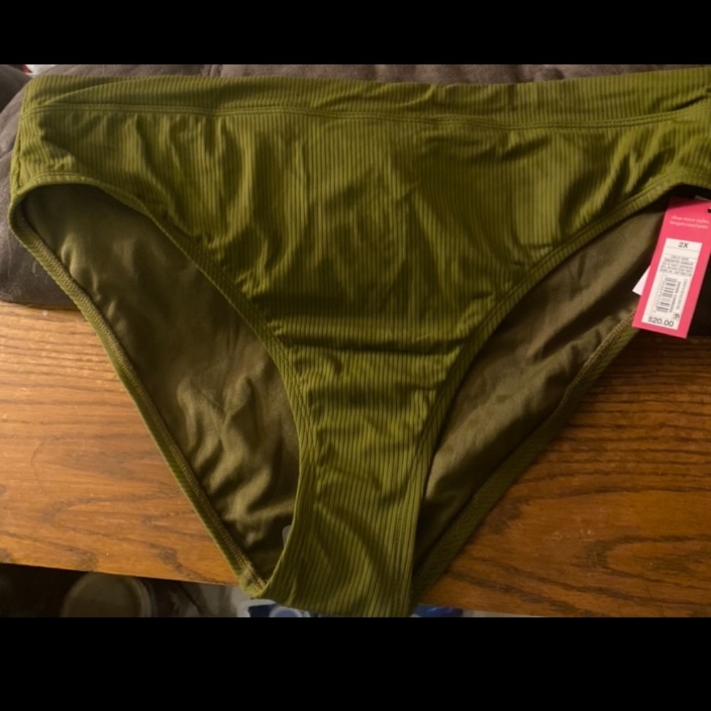SOLD: Plus Size Bikini Bottoms